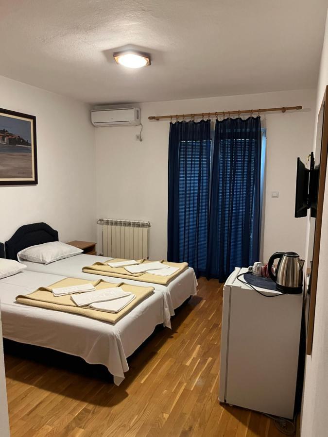 Apartmani Goran I Jelena Zec Budva Luaran gambar