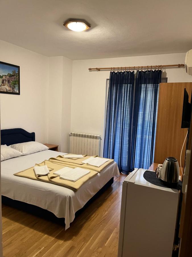 Apartmani Goran I Jelena Zec Budva Luaran gambar