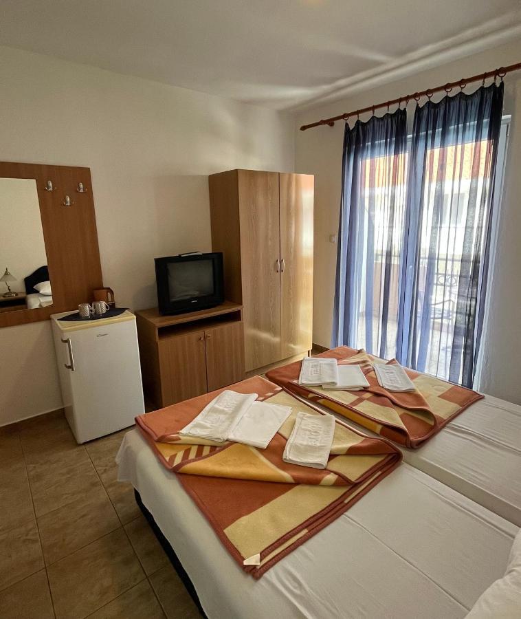 Apartmani Goran I Jelena Zec Budva Luaran gambar