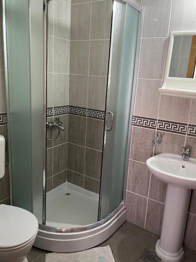 Apartmani Goran I Jelena Zec Budva Luaran gambar