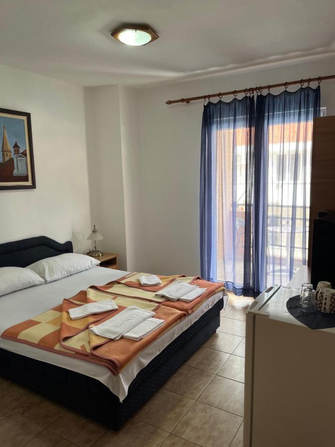 Apartmani Goran I Jelena Zec Budva Luaran gambar
