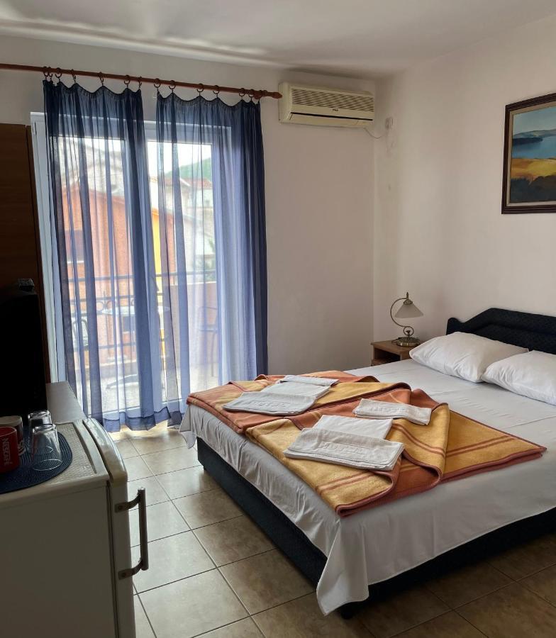 Apartmani Goran I Jelena Zec Budva Luaran gambar